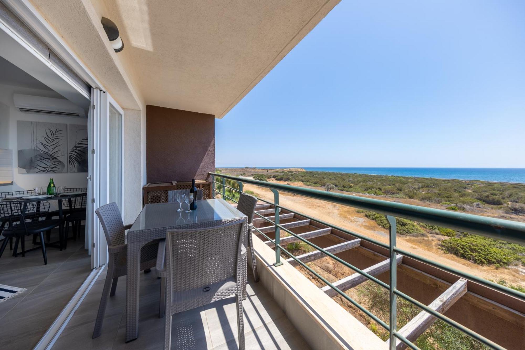 Thalassa Beach Resort & Spa Retreat Vokolidha Exterior foto